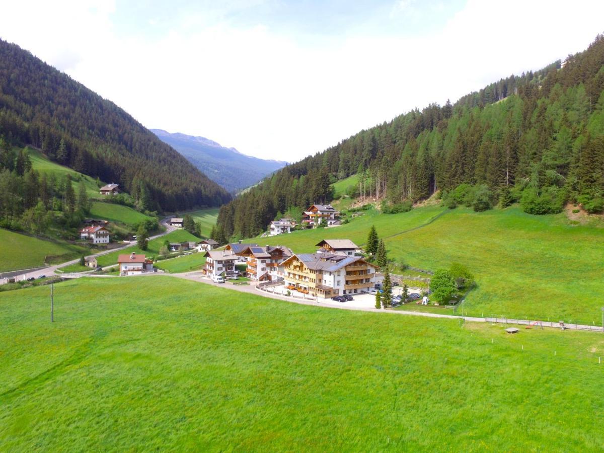 Almhotel Bergerhof Sarntal