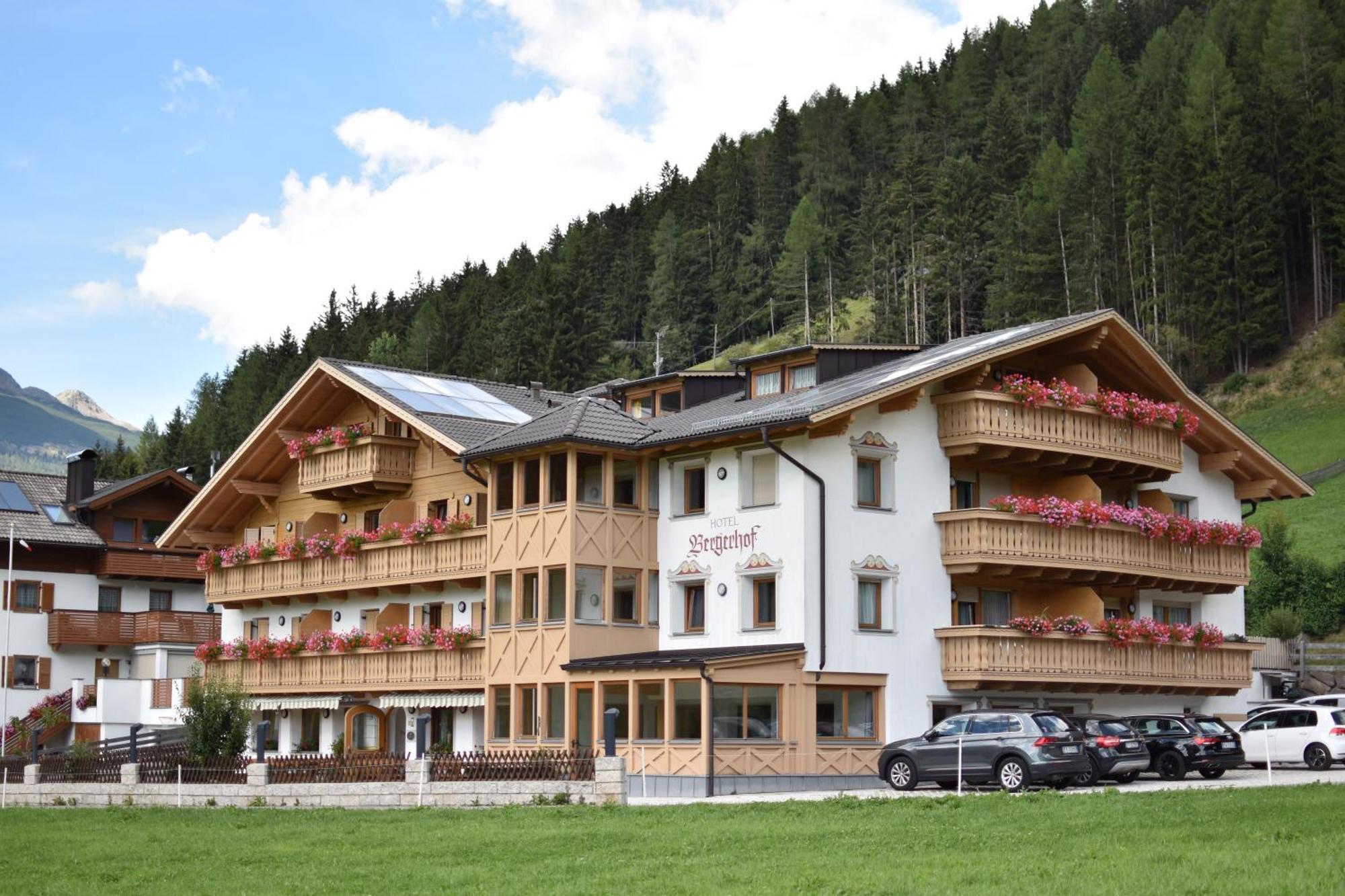Almhotel Bergerhof Hotel Sarntal