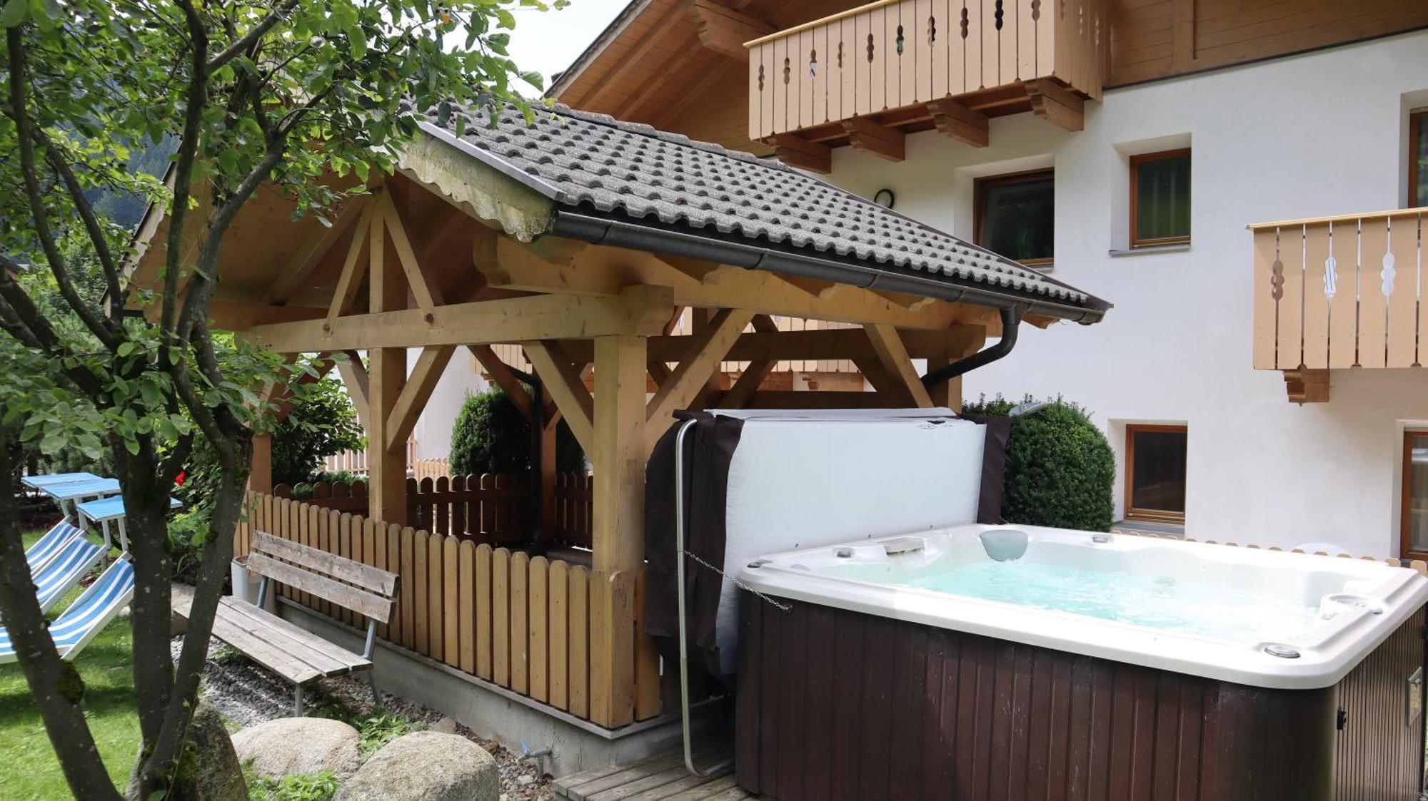 Almhotel Bergerhof Sarentino